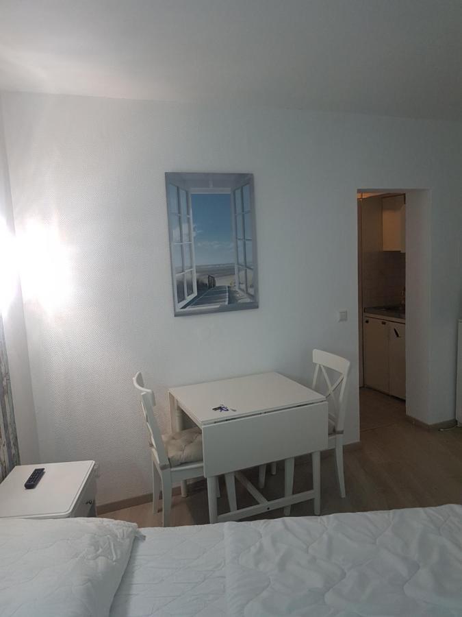 Gemuetliches Apartment Direkt Am Strand Куксхавен Екстериор снимка